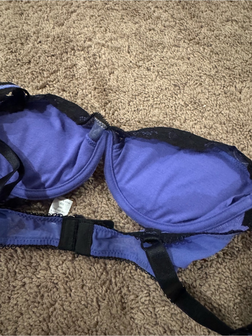 Fredricks Women's purple Satin Lace Trim Bra in Royal Blue 32D underwire padded - Picture 4 of 4